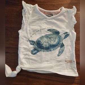 ❤️ 3/$15! White Kids Shirt with Blue Turtle Design